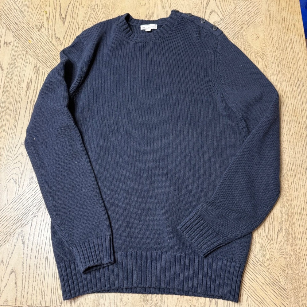 Gap Size Medium Tall‎ Navy Blue Knit Sweater Shoulder Button Crew Neck